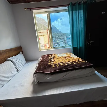 Odyssey Stays Joshimath - Near Narsingh Temple Exterior photo